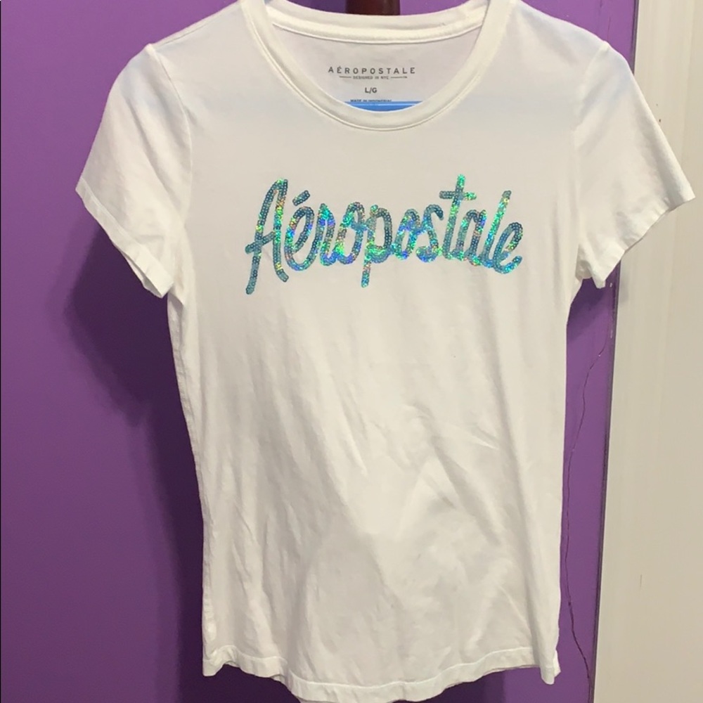 A white Aeropostale shirt.